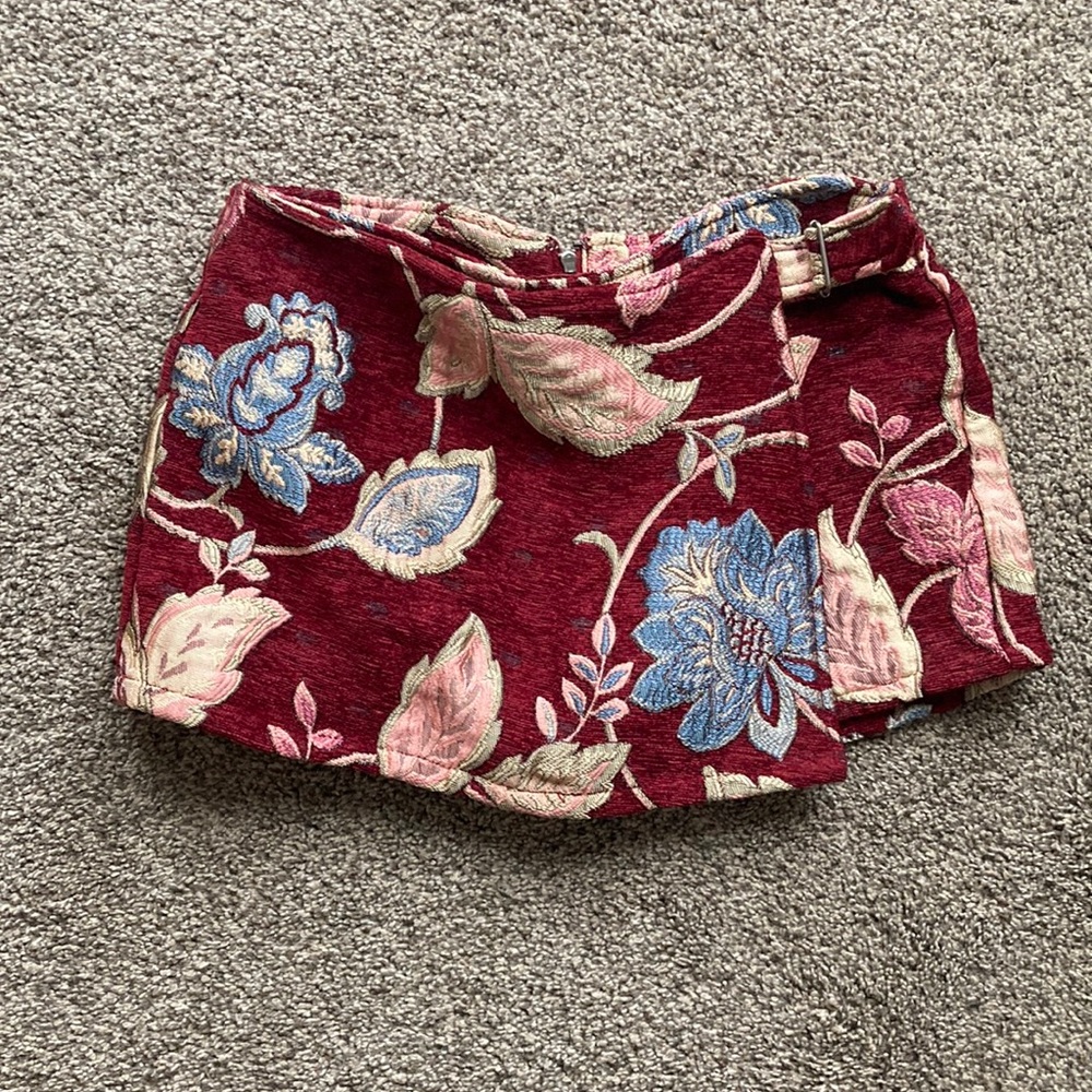 Forever 21 Carpet floral style Mini Skort